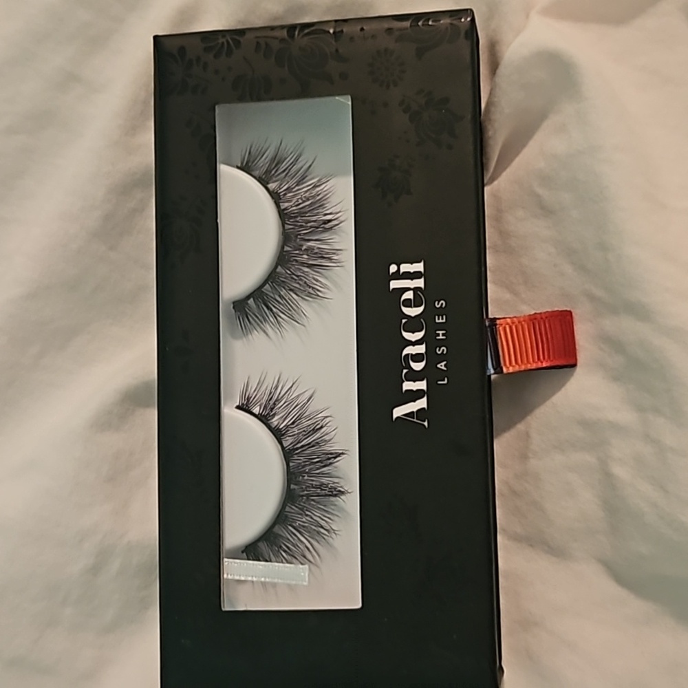 Araceli Beauty Lashes